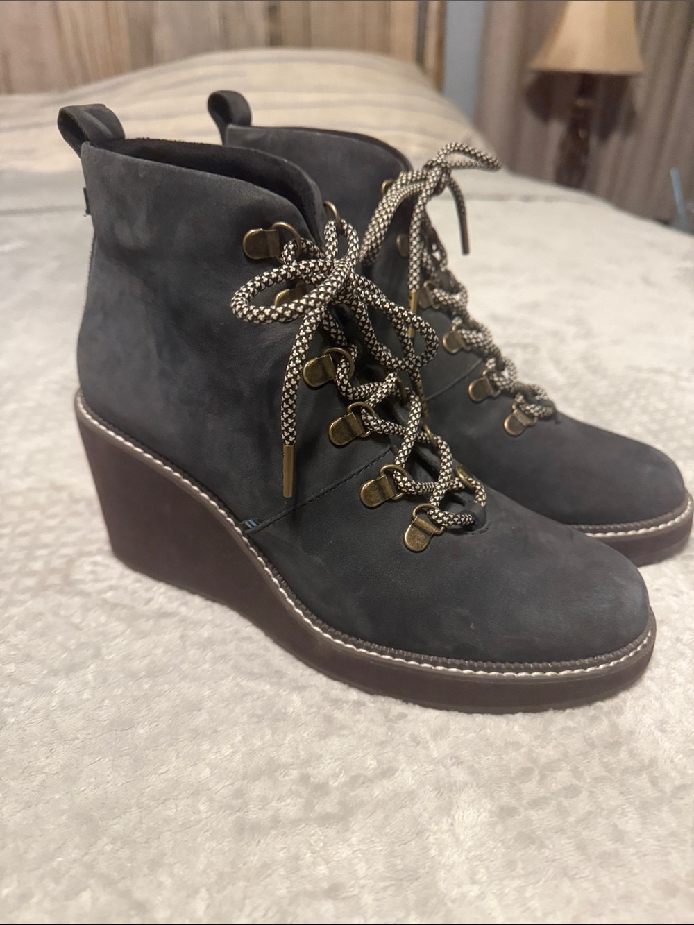 Toms melrose Wedge Lace-Up Ankle Boots in Dark Gray